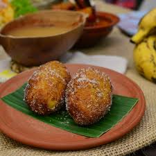 Empanadas de Plátano de Leche (6 Pack) - Sweet plantain fritters with custard